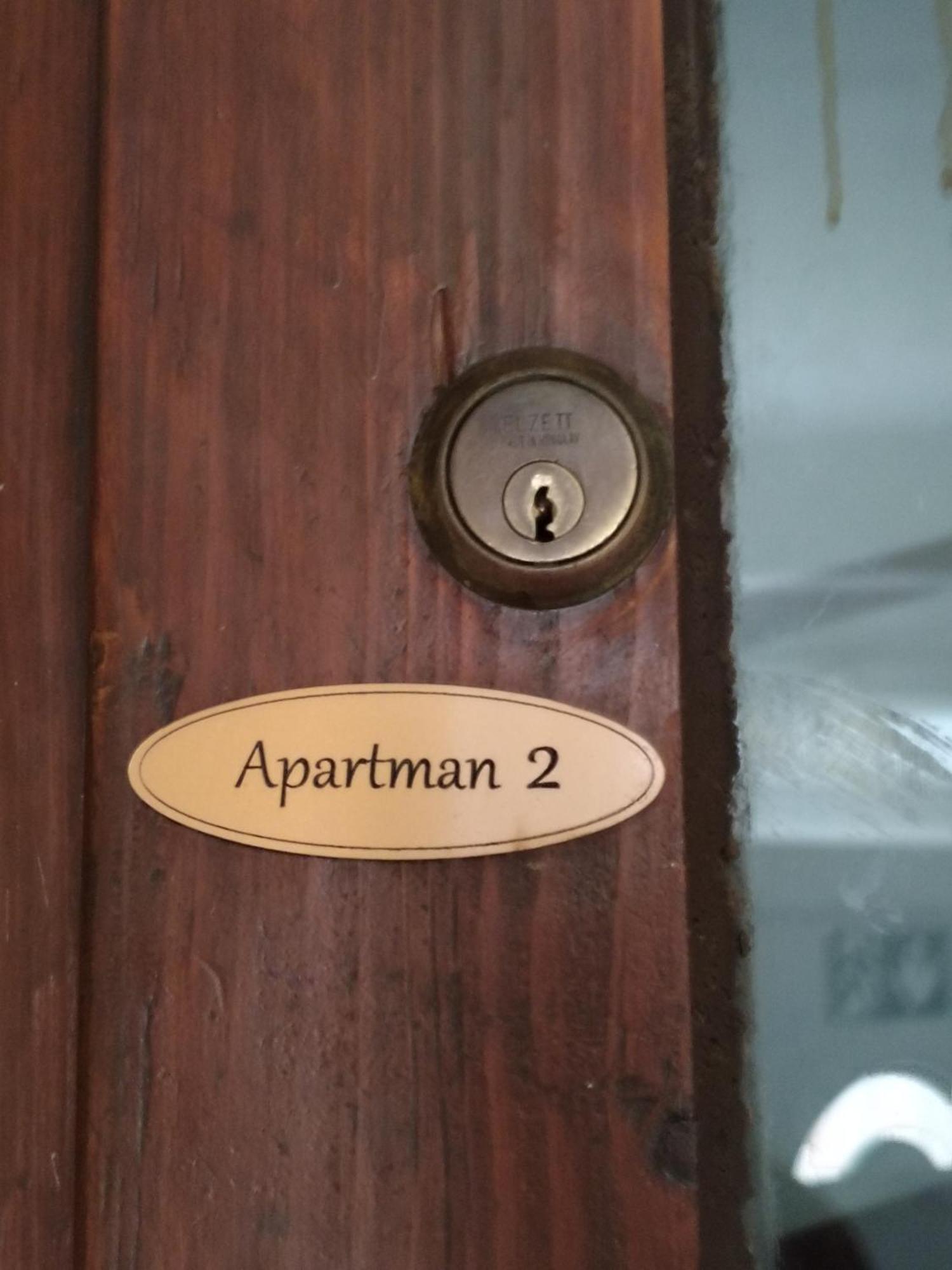 Apartmani Stonewood Загреб Стая снимка