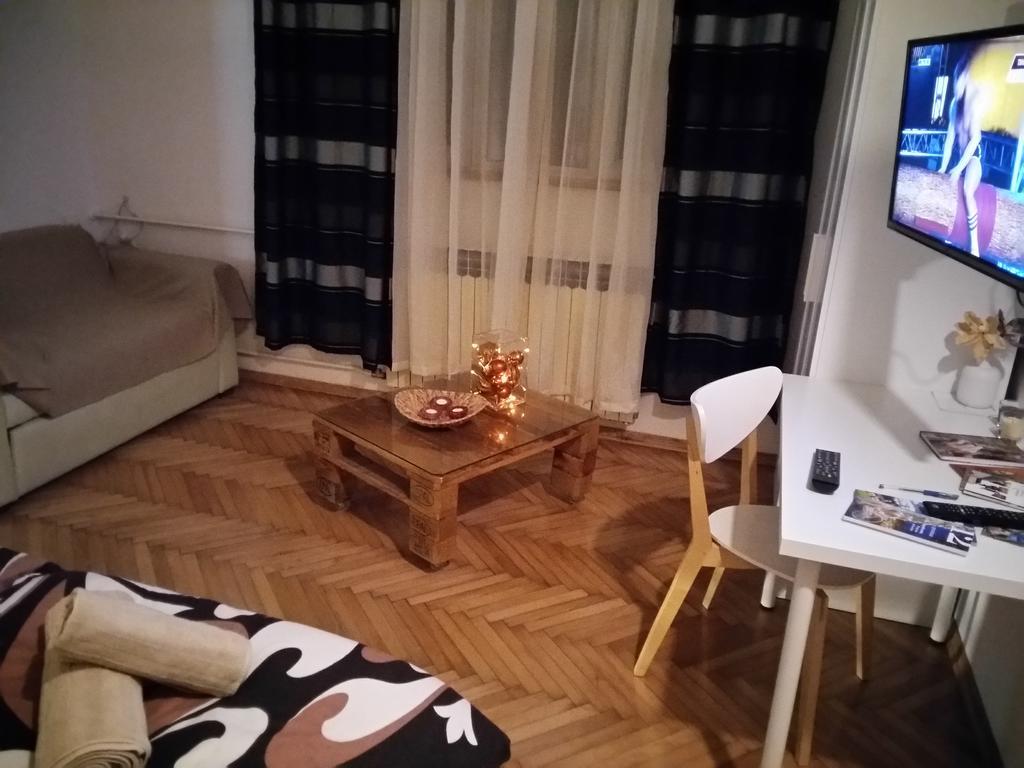 Apartmani Stonewood Загреб Екстериор снимка